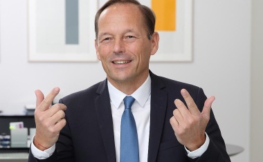 Thomas Wessel zum neuen Vorstandsvorsitzenden des VCI NRW gewählt