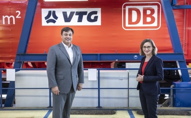 DB Cargo und VTG: Mit flexiblem Güterwagen mehr Verkehr auf die Schiene holen