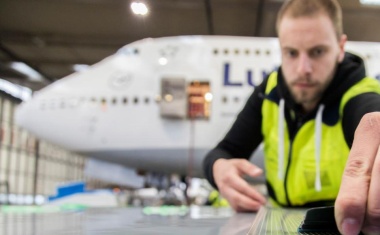 Lufthansa Group und BASF bringen Sharkskin-Technologie in Serie