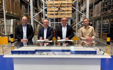 Caramba und Rhenus starten strategische Logistik-Partnerschaft