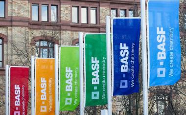 BASF liegt mit Ergebnis leicht über Markterwartungen und nur leicht unter Vorjahresquartal