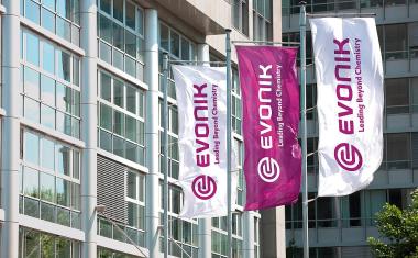 Evonik: Finale Zahlen bestätigen deutlichen Umsatz- und Gewinnrückgang