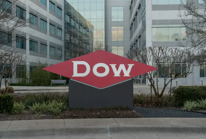 Dow and Univar Solutions Sign Long-Term Agreement to Distribute Low-Carbon Solutions