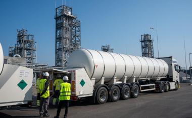Mitsui & Co und European Energy beliefern OMV mit E-Methanol aus PtX-Anlage