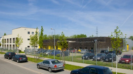 Das Firmengebäude von ABCR in Karlsruhe wurde von Ulrike Braunagel im Rahmen...