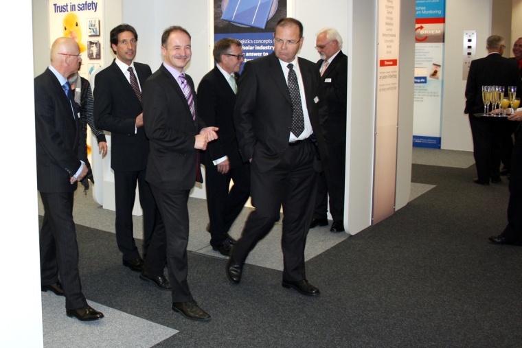 Frank Duvernell (2. V.l.), Sven Morlok (3. V.l.), Uwe Albrecht (5. V.l.)