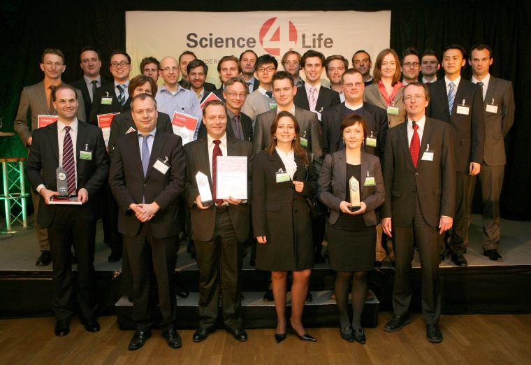 Die prämierten Teams des Science4Life Venture Cup 2011