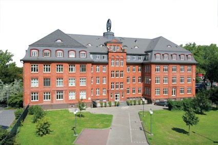 Verwaltungsgebäude der AllessaChemie