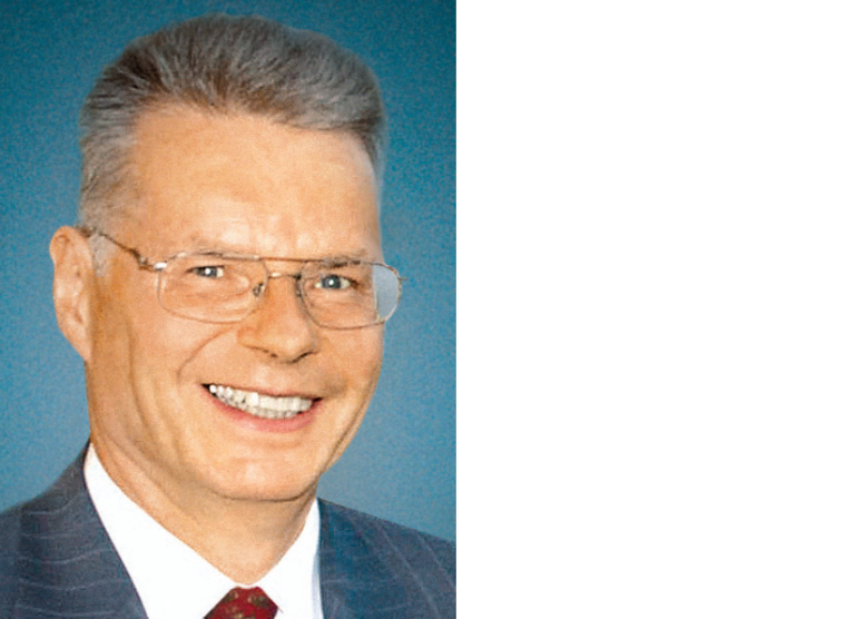 Dipl.-Ing. Klaus Schneiders, Vorsitzender der Geschäftsführung der Uhde und...