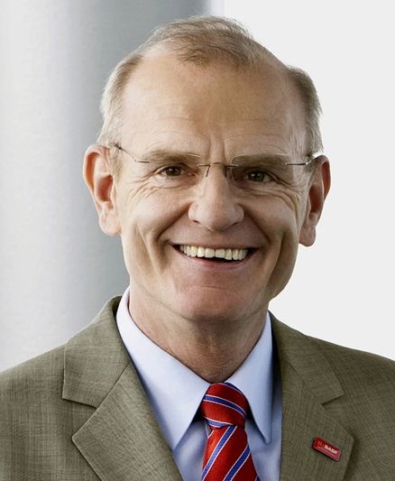 BASF-Vorstand Dr. Stefan Marcinowski tritt 2012 in den Ruhestand