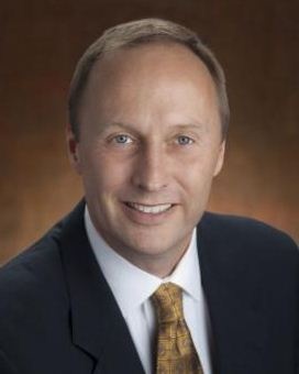 Wayne Smith wird das bisher von Dr. Andreas Kreimeyer geleitete Ressort VI...