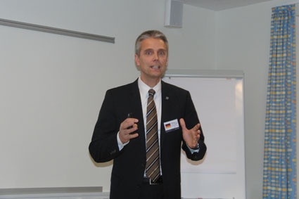 Abb. 2: Stefan Glasmeyer, Direktor der deutschen Industriedivision der Grundfos...
