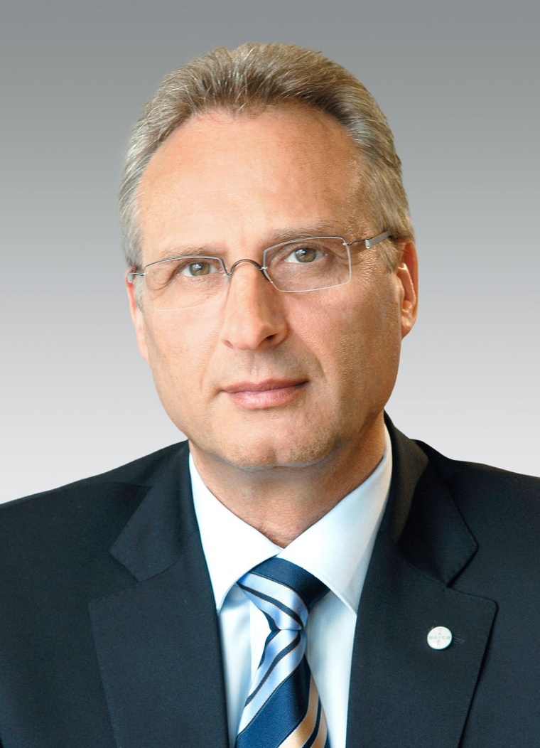 Dr. Hartmut Klusik