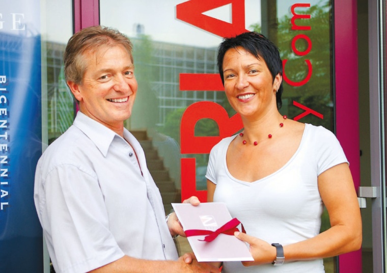 Roland Thomé und Verkaufsleiterin Anna Seidinger