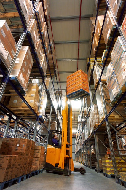 Über das leistungsstarke Mikrologistiksystem, das jährlich über 11 Mio....