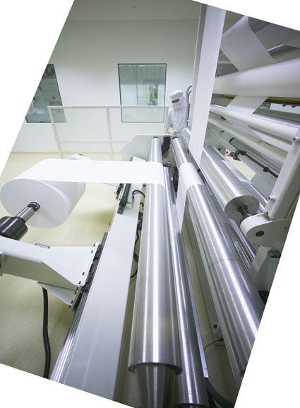 Abb. 3: Reinraumextrusion von Folien bei Bischof + Klein.