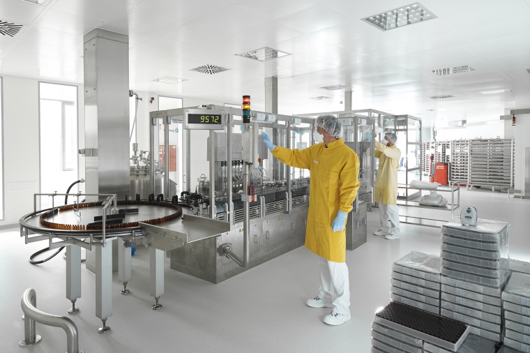 Roche: Abfüllung Reagenzien für die Immundiagnostik © Roche