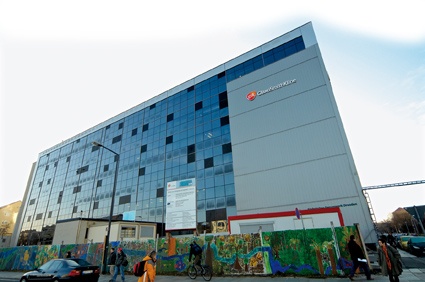 Abb. 1: Glaxo Smith Kline Biologicals in Dresden hat seine Kapazität für die...