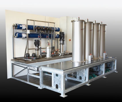 Abb. 3: SSDF-Filtrationsanlage (SSDF = Single Shaft Disk Filter) mit 40 m²...