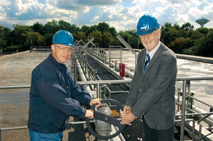 Abb. 3: „Erste Wasserfahrt der neuen Kaskadenbiologie im...