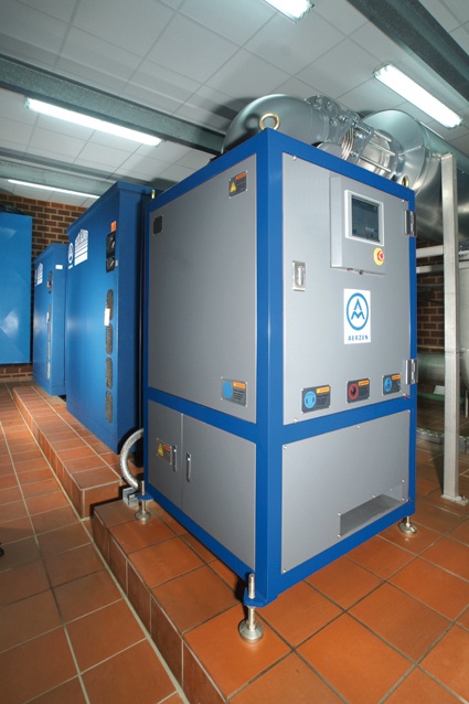 Abb. 2: Blick in die Gebläsestation der Kläranlage Bremervörde (im...
