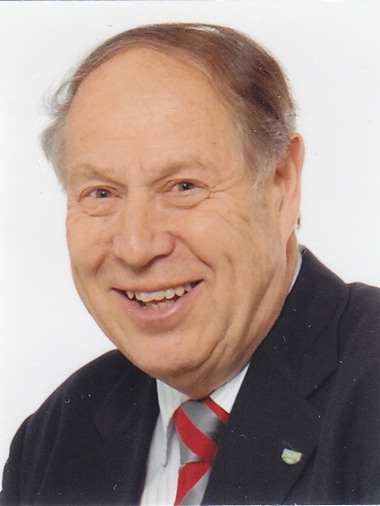Prof. Dr. Horst Altenburg ist seit 10 Jahren im Ruhestand aber immer noch als...