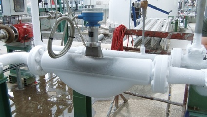 Abb. 2: Promass F misst präzise den Durchfluss – auch flüßigem Sauerstoff...