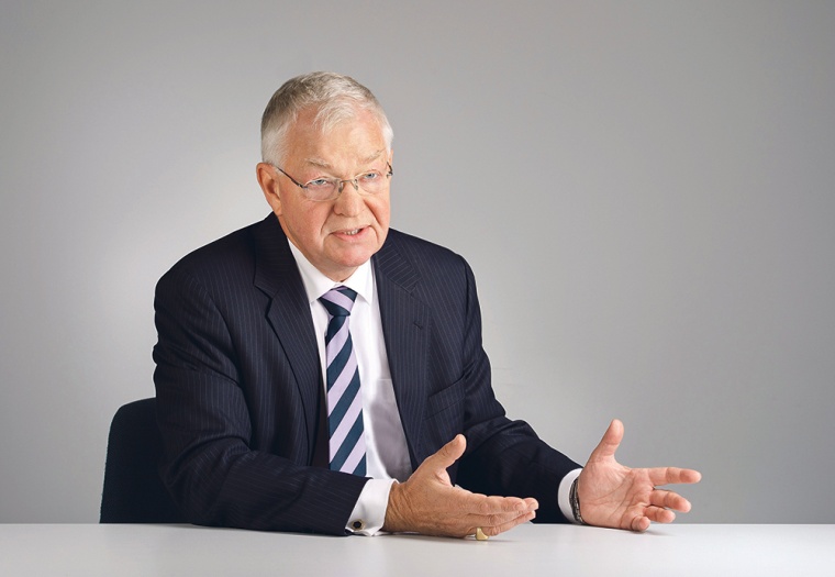 Dr. Hans-Nicolaus Rindfleisch, Leiter, Business Unit Chemical, Oil & Gas, TÜV...