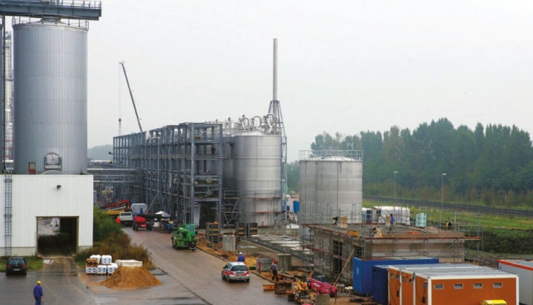 Abb. 2: Auf einer Fläche von 6.000 m2 errichtete Köster Auffangwannen für...