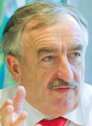 Dr. Armin Meyer, Verwaltungsratspräsident bei Ciba