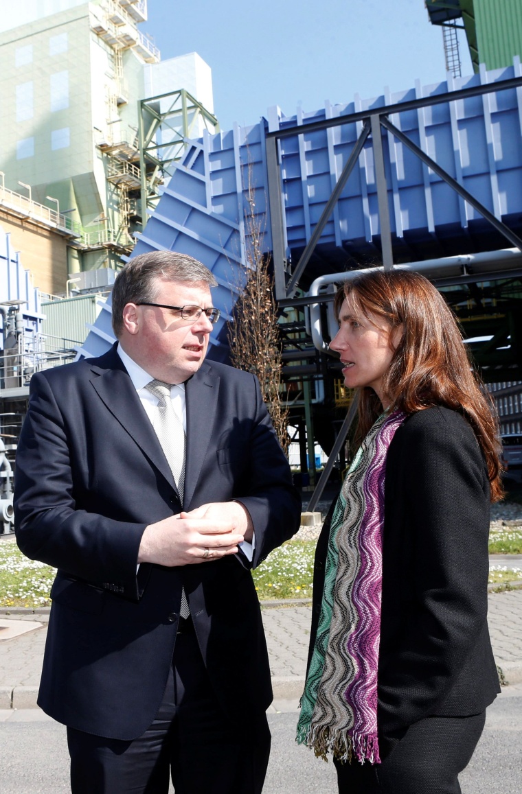 Dr. Roland Mohr, Geschäftsführer von Infraserv Höchst und Barbara...