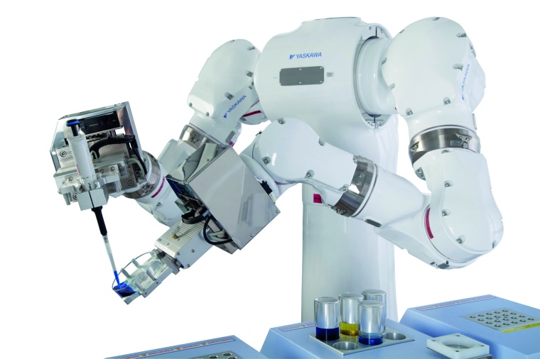 Gück_Roboter: Abb. 7: Dual-Arm-Roboter CSDA10F mit innovativen Funktionen...