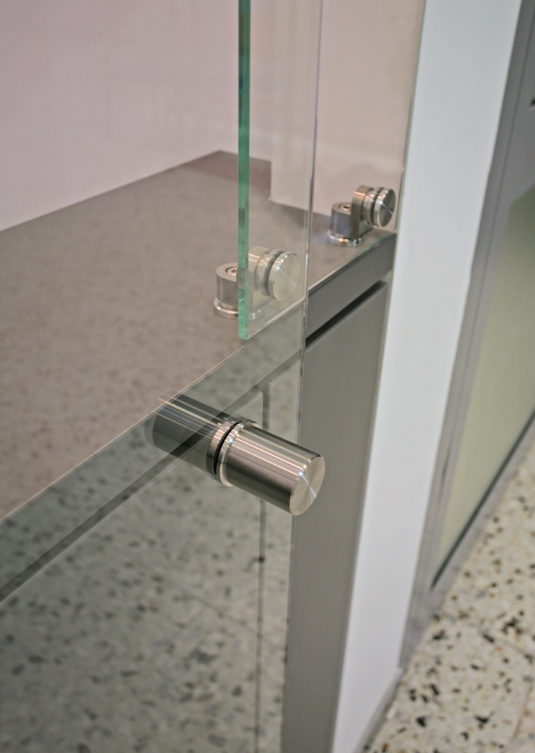 WZV: Stainless Steel as an All-Purpose