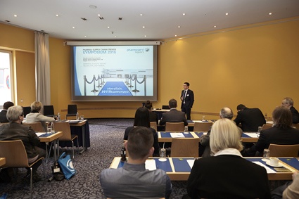 Symposium beschäftigte sich mit Zukunftsthemen und Trends der Branche; ...