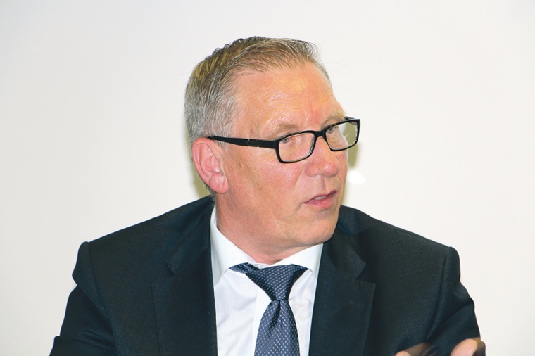 „Die Anforderungen sollten aus der Industrie kommen und nicht aus der...