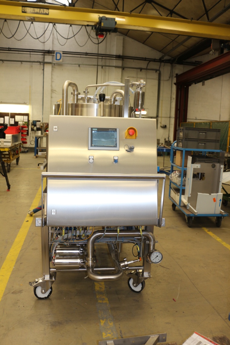 Siemens HMI für die einfache Bedienbarkeit der mobilen CIP-Unit von Packo Inox