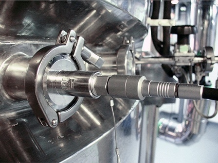 Endress+Hauser: m Fermenter unterstützt der Zellwachstums- und Biomassesensor...