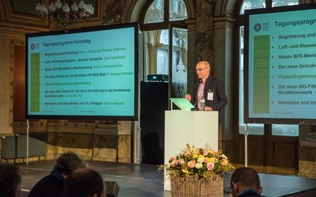 Souverän führte Rüdiger Külpmann wieder als Moderator durch die Tagung. ©...