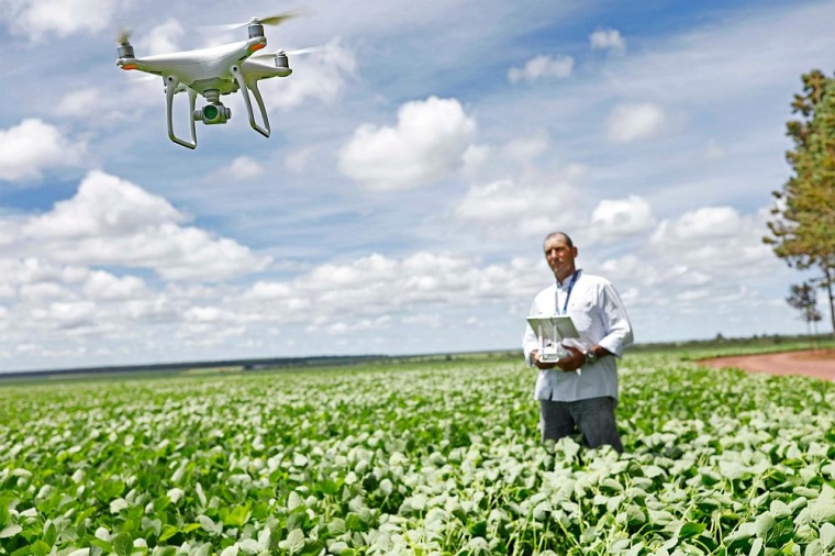 Digital-Farming-Technologien helfen Landwirten, gesündere Pflanzen effizienter...