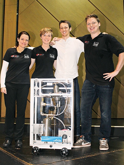 Das Siegerteam „Zero“ der Dualen Hochschule Baden-Württemberg (DHBW) aus...