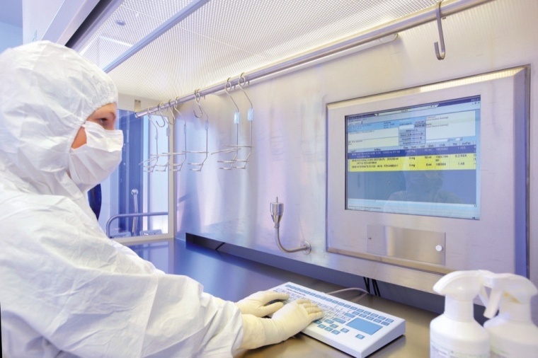 Moderner Reinraumarbeitsplatz © Becker Reinraumtechnik GmbH Saarbrücken,...