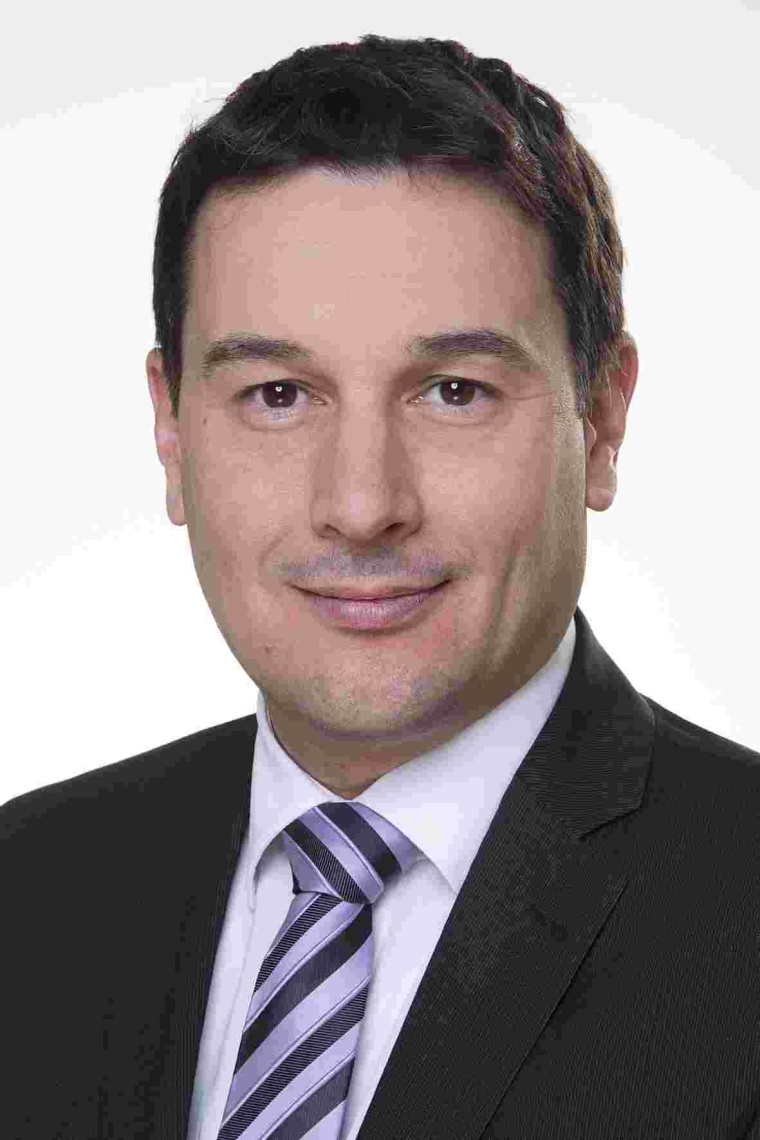 Andreas Gmür, Partner, Camelot Management Consultants, München: Jede Art...