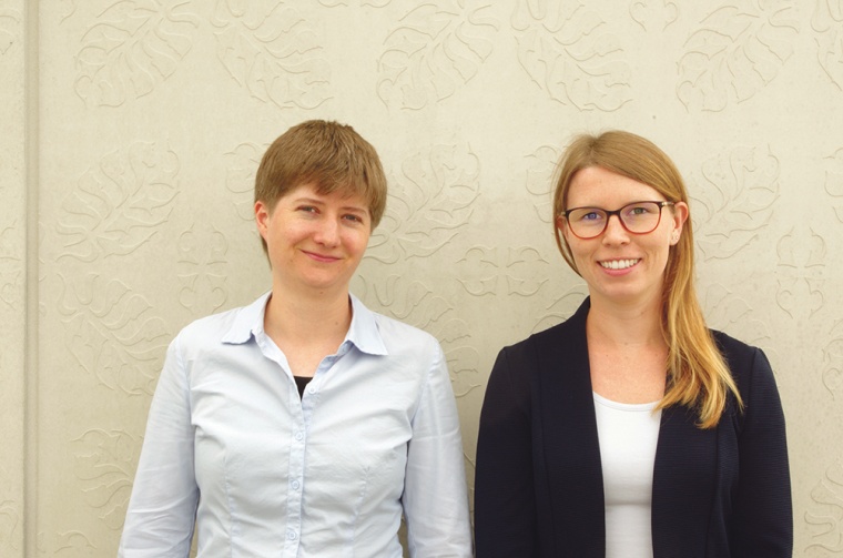 Friederike Danneberg (links) und Andrea Uptmoor, Knoell Germany