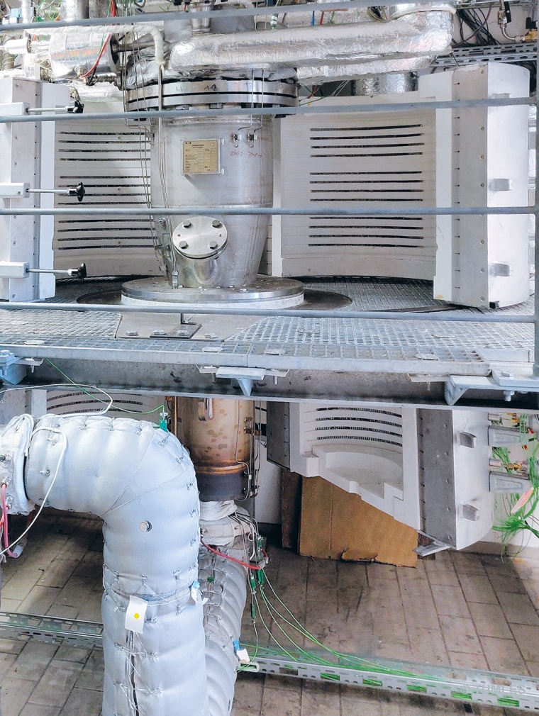 Wirbelschicht-Reaktor mit 30 Liter Volumen (700 °C, 6 bar) © Schwing GmbH