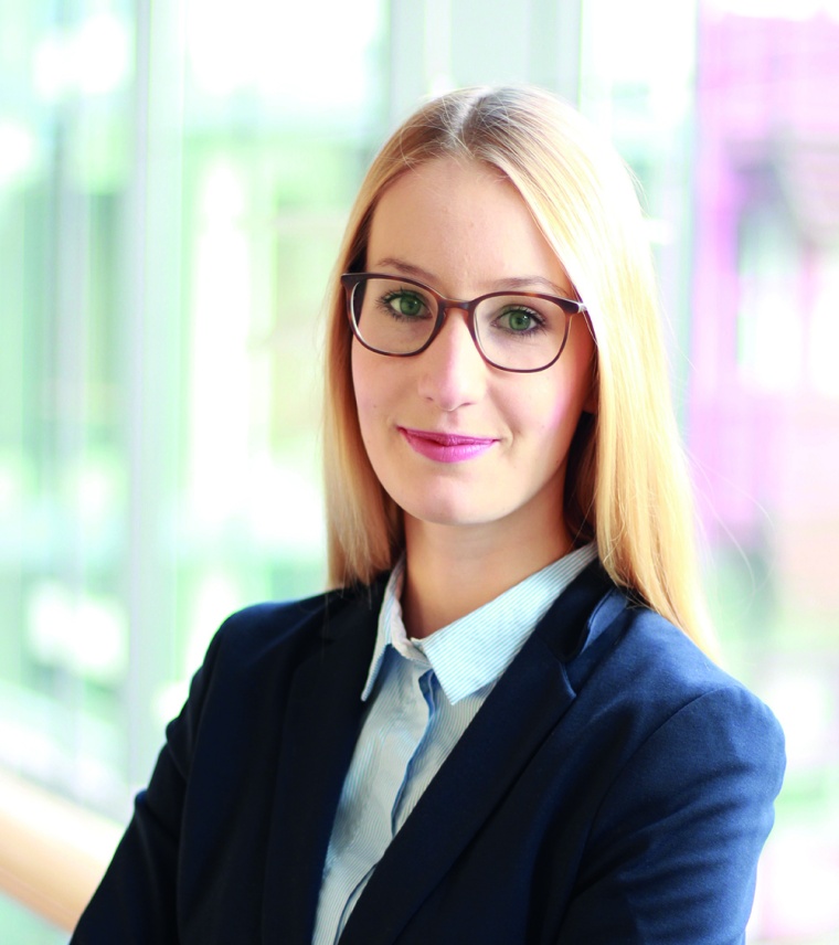 Julia Stephan, wissenschaftliche Mitarbeiterin, Abt. Analytics, Gruppe Process...