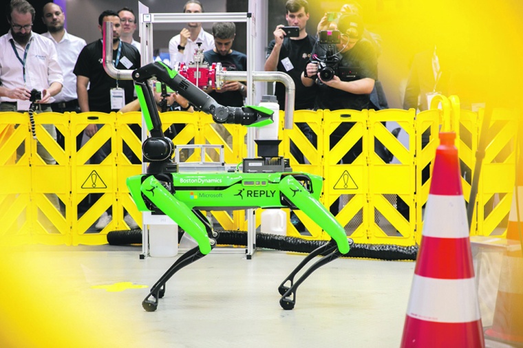 Volle Autonomie in mobilen Aufgaben in industrieller Umgebung war das Thema der...