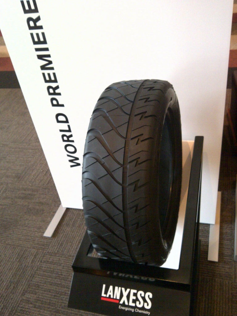 Lanxess has presented a AA-rated concept tire at the companys Mobility Day...