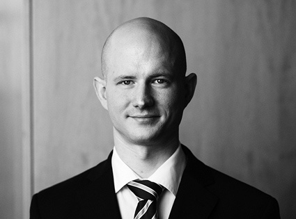 Dr. Sven Bugarski Stratley
