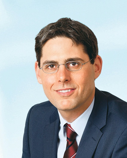 Matthias Hegele, Accenture