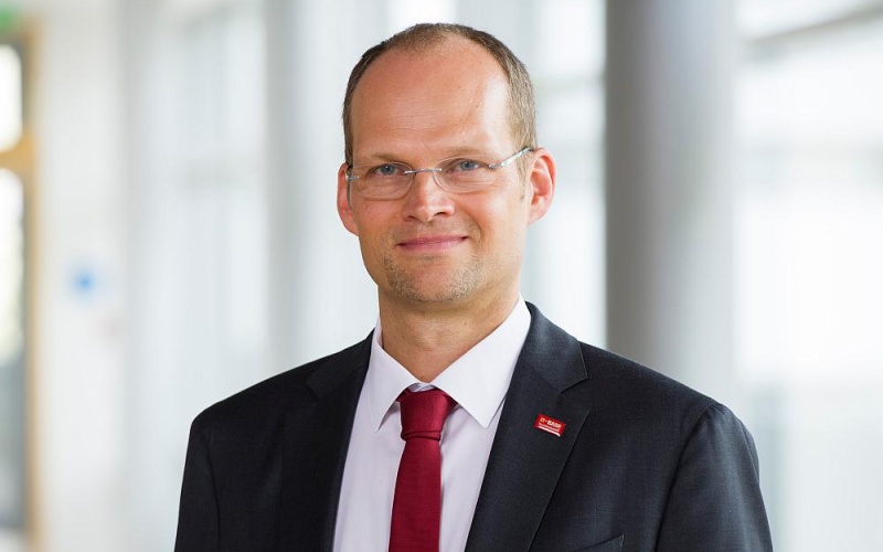 Dirk Elvermann